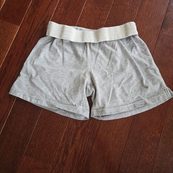 Champion Kids Grey Shorts Size Medium - Picture 2 of 4